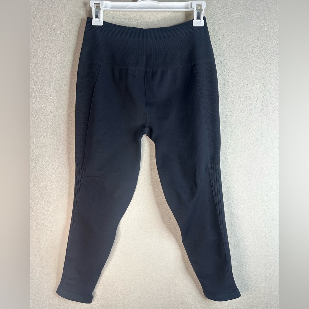 Lululemon Flo & go seamless charcoal gray leggings size 10